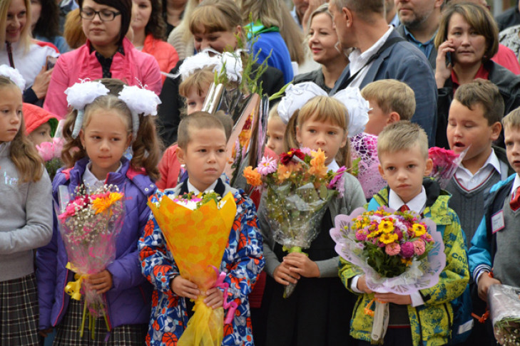 Новый учебный год начался для школьников Оби