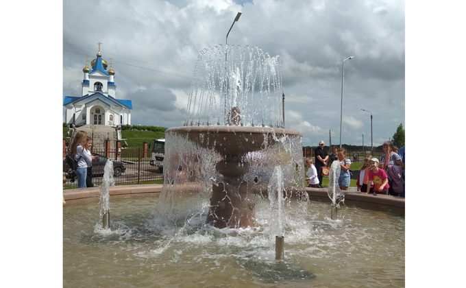 Уникальный фонтан за 4 миллиона открыли в Искитимском районе 
