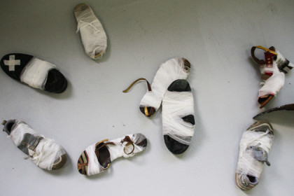 Забинтованные туфли и мертвый голубь – современное искусство в Новосибирске