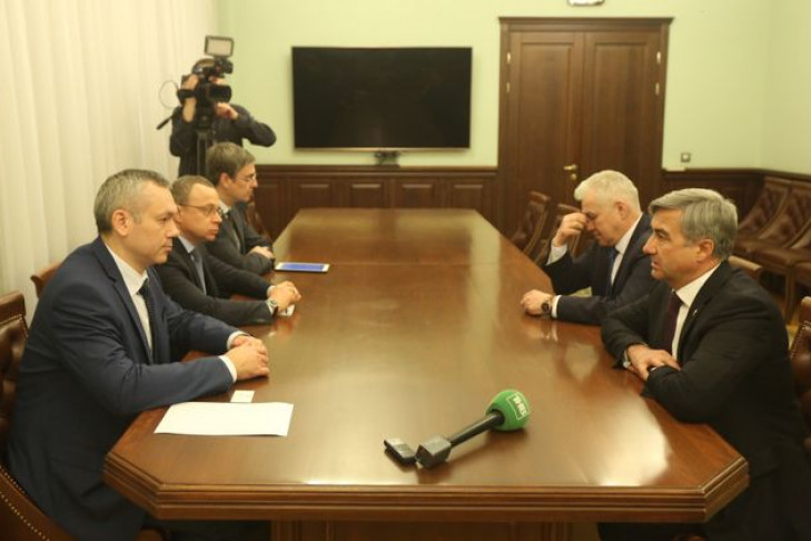 Андрей Травников провел рабочую встречу с заместителем премьер-министра Татарстана 