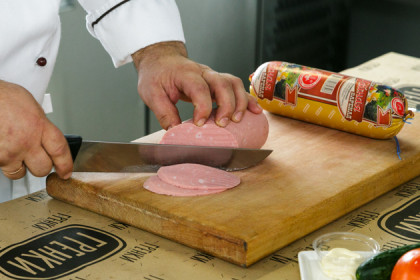 Новосибирская область лидирует по производству колбасы
