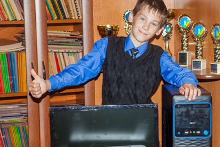 Мощный компьютер подарил Путин новосибирскому школьнику 