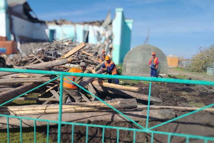 В Татарске чиновнице предъявлено обвинение в связи с обрушением здания школы