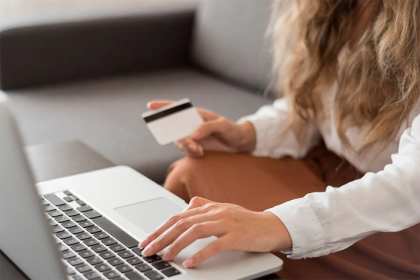 Жители Новосибирска совершают в онлайне в среднем около восьми покупок в месяц