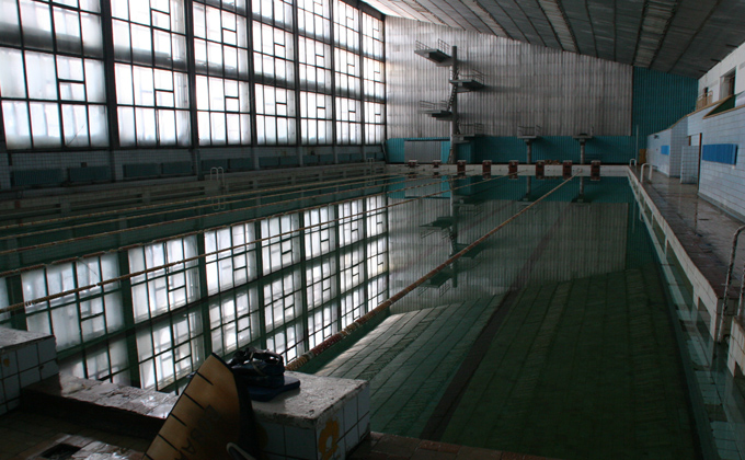Заброшенный бассейн СКА в центре Новосибирска реконструируют по нацпроекту