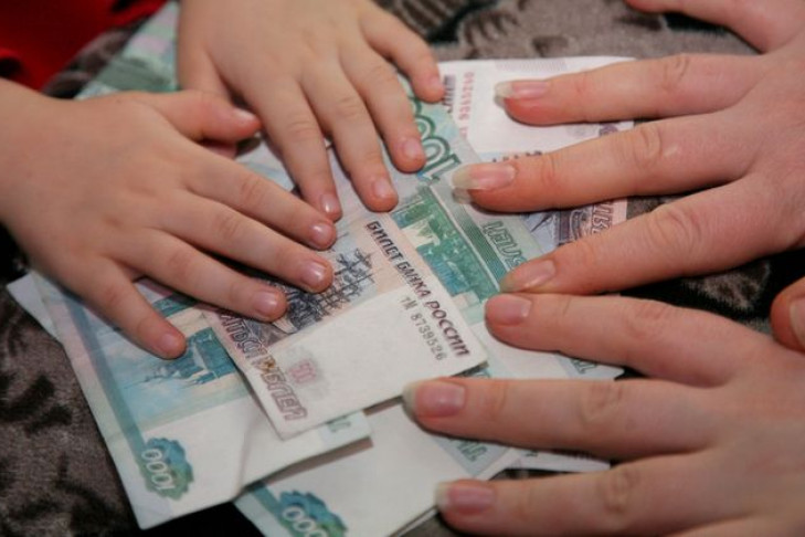 Налог с «путинских» выплат на детей требуют мошенники в Новосибирске