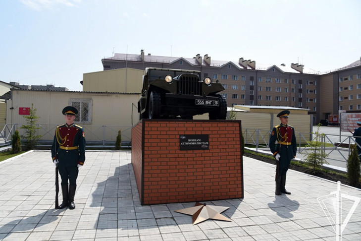 «ГАЗ» времен Великой Отечественной войны стал памятником в Новосибирске