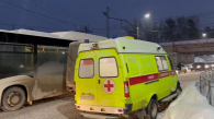 Маршрутка въехала в скорую помощь в новосибирском Академгородке
