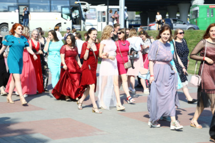 Точную дату выпускных 2024 в Новосибирске назвала министр Жафярова