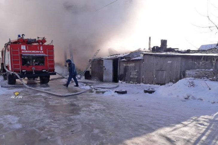 Отец в реанимации, трое детей лишились дома - подробности пожара в Ленинском районе