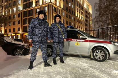 Офицеры вневедомственной охраны спасли жизнь пенсионерке в Новосибирске