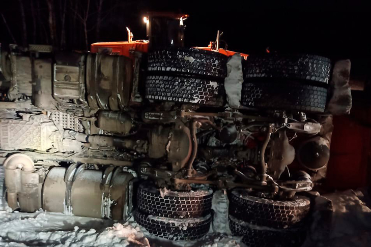 перевернутая цистерна .jpg перевернутая цистерна .jpg