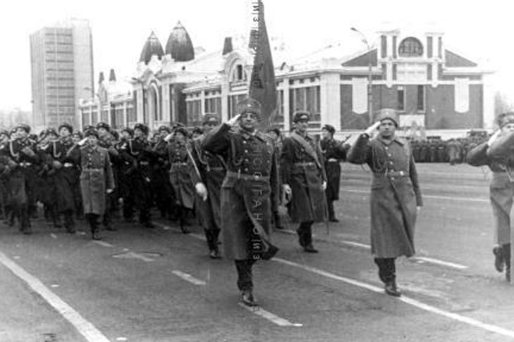 парад (1).jpg