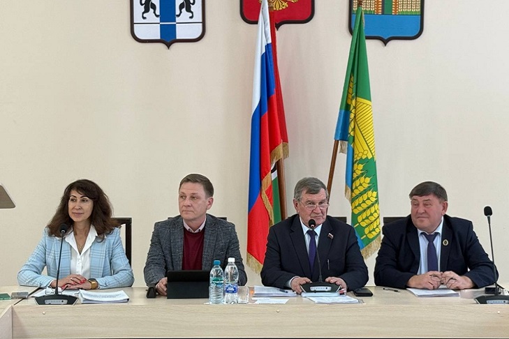 Фото VN.ru zNZSPpq_1VDX8cmMRlO_bnbfvrPWUNF_n1JjGr9YckNeEdXFfmjhfMuhu1pnEfvGLRVVjntN_7-jTte5qehgIJ0o.jpg