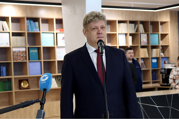 Посещение ГПНТБ СО РАН.jpg