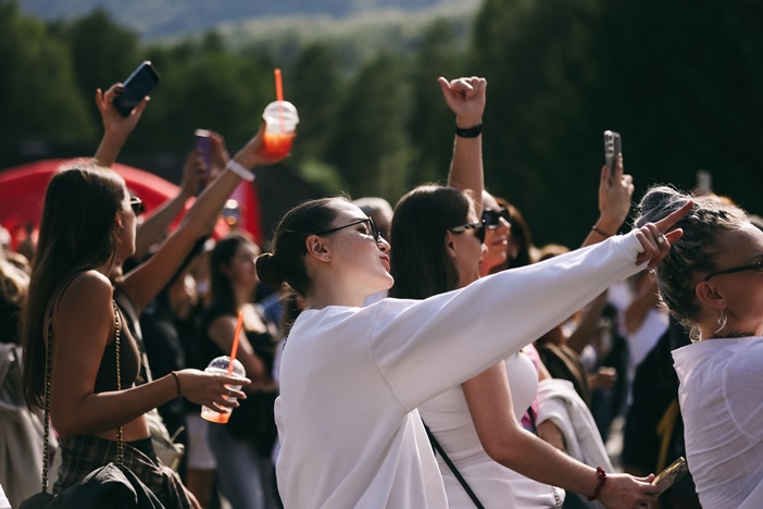 1000008813_Елена Захарова.jpg