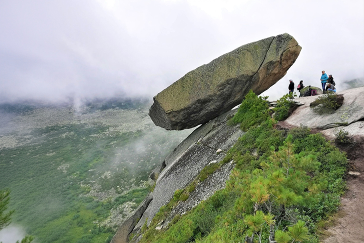 T2_Siberia_The travel platform_Visyachiy kamen'.jpg