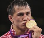 031-08-Роман Власов после победы на Олимпиаде-2012.jpg