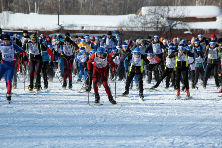 Три тысячи шапочек выдали участникам «Лыжни России» в Новосибирске