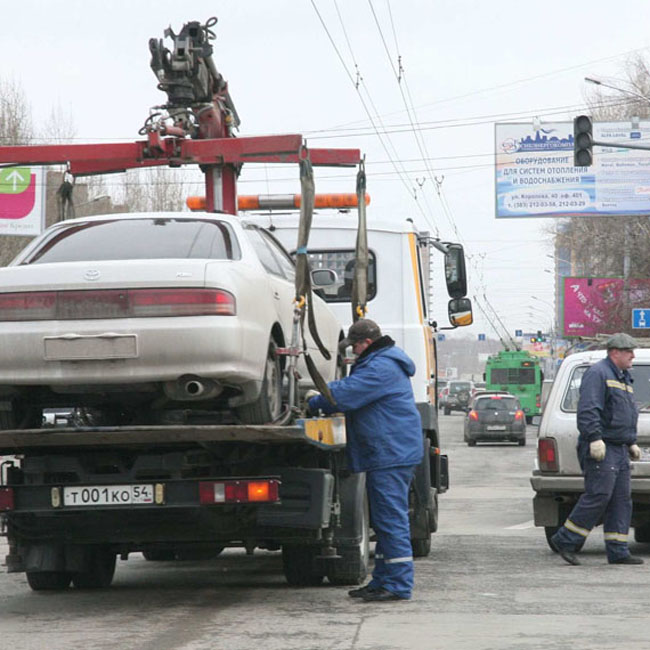 В Новосибирске появилась услуга по возврату машин со штрафстоянок