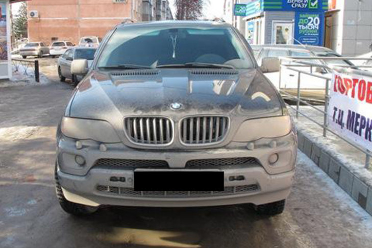 Владелец СТО торговал наркотой, не выходя из черного BMW Х5