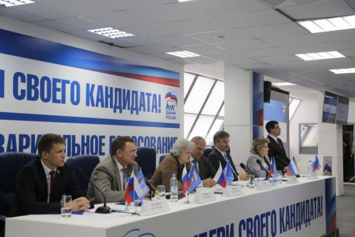 В Новосибирске прошел третий тур дебатов «Единой России»
