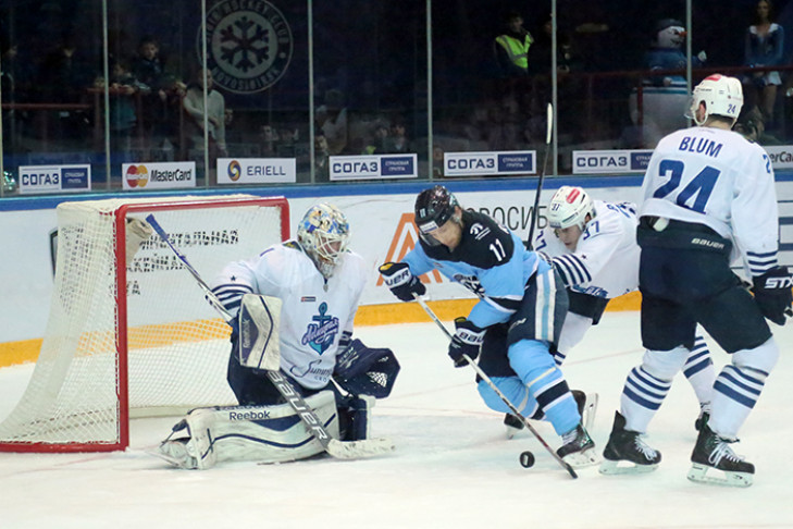 «Сибирь» летит во Владивосток, ведя 2:0 в серии плей-офф