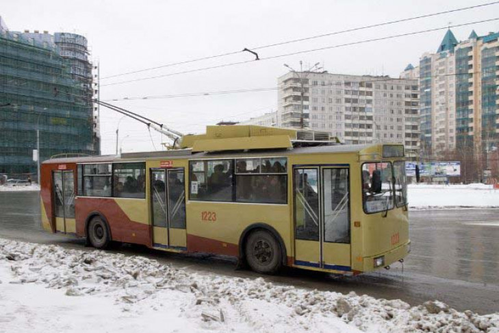 Троллейбусы – без дуг, автобусы – без бензина и газа