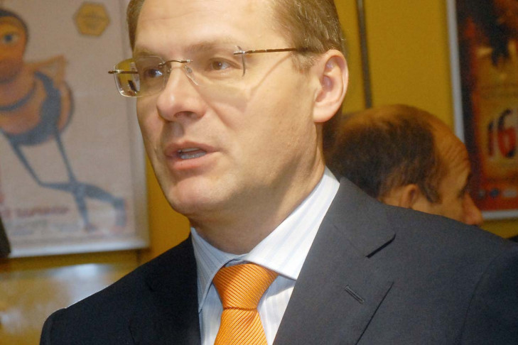 Медведев порекомендовал Юрченко