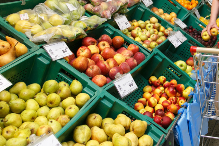 В супермаркете «Бахетле» нашли 100 килограммов польских яблок