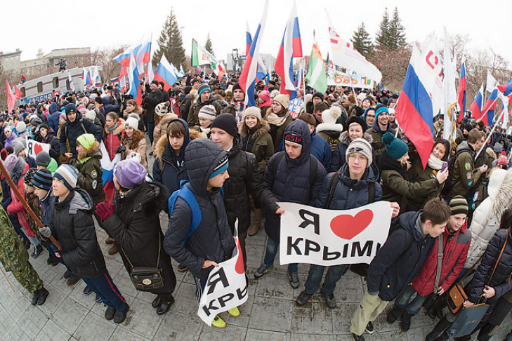 Шесть тысяч новосибирцев пришли на митинг в честь «крымской весны»