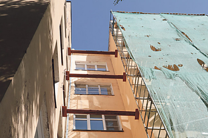 В Новосибирске некому делать капитальный ремонт домов