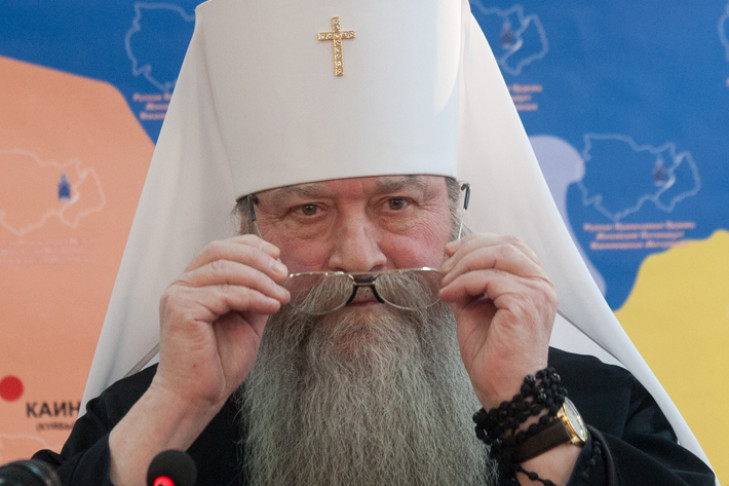 Новосибирский митрополит Тихон ждет извинений за бранные слова
